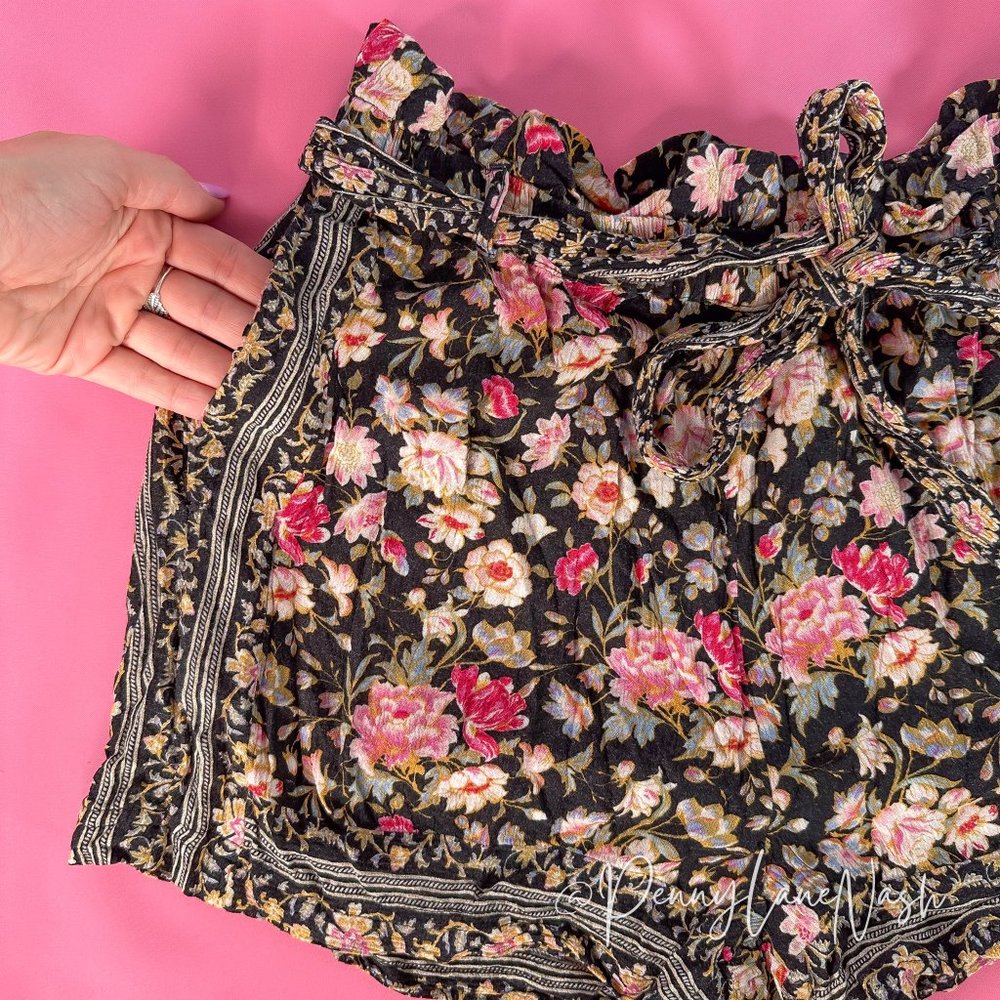 American Eagle Floral Tie Waist Paperbag Shorts - Picture 8 of 12